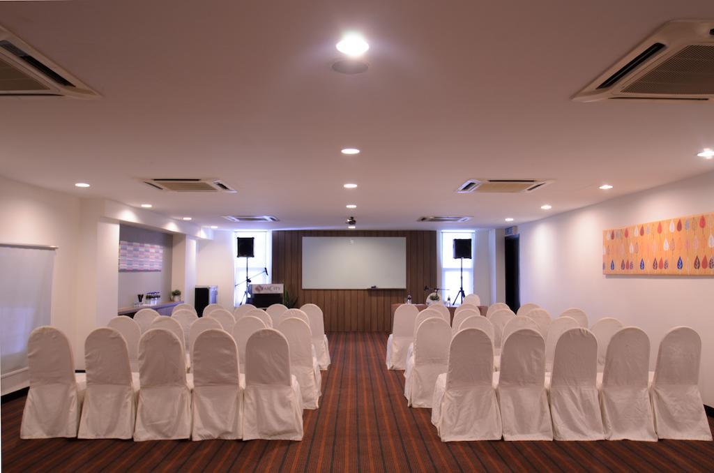 Starcity Hotel Алор Сетар Екстериор снимка